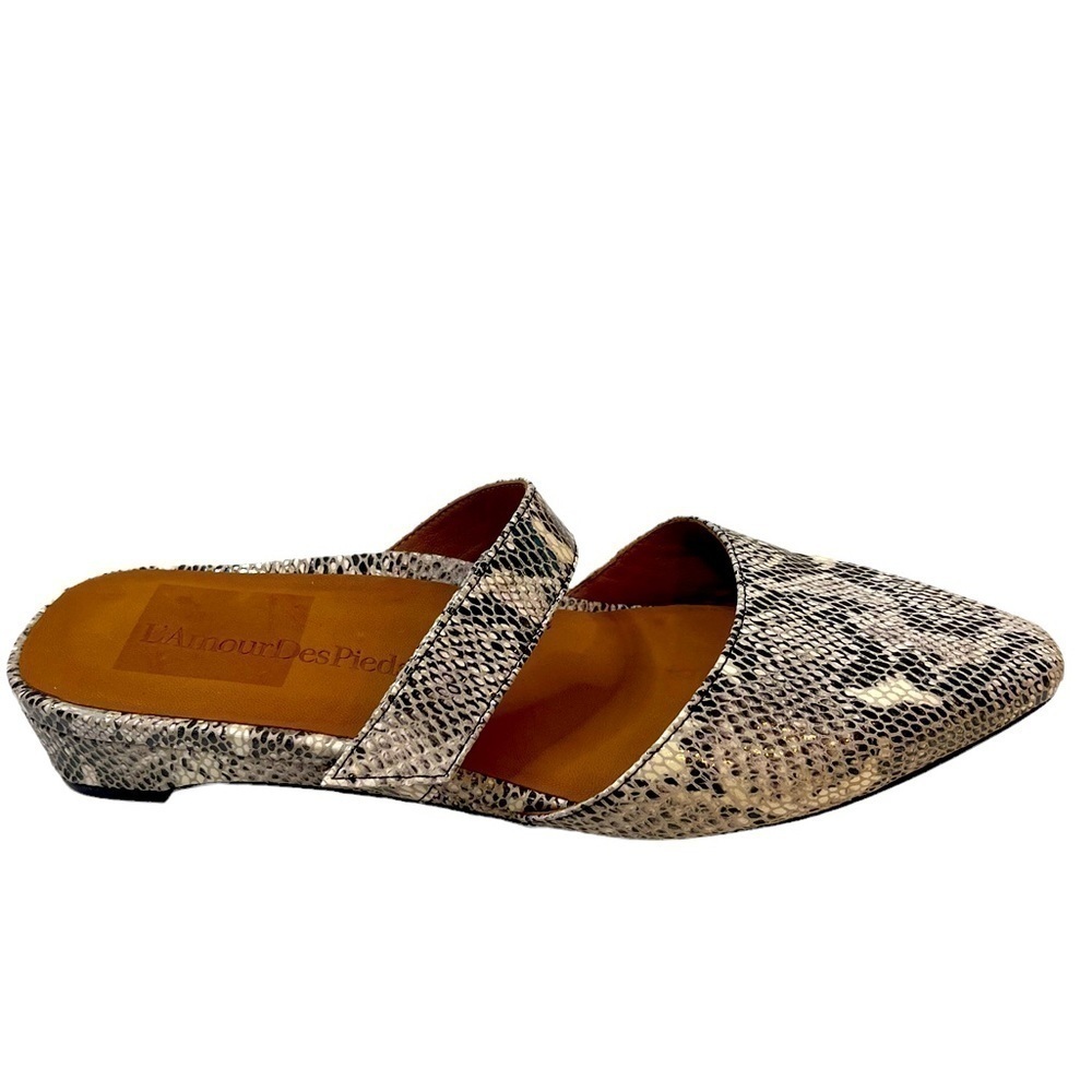 L’AMOUR DES PEIDS Black/White Reptile Baruk Mules‎